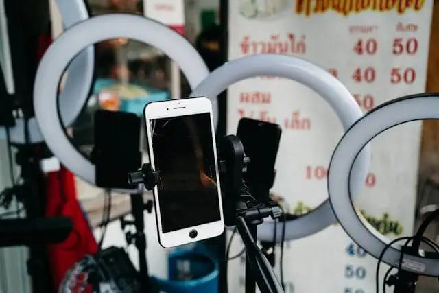 snimanje tiktok videa sa sve rasvetom